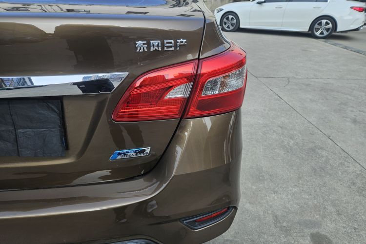 日产 轩逸 2018款 1.6XV CVT尊享版车身外观6011