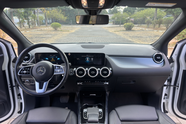 奔驰B级 2020款 B 180中控内饰7002