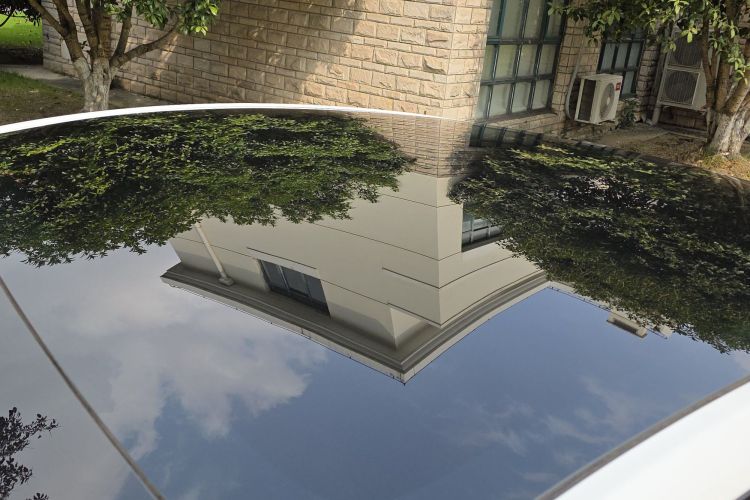 特斯拉 Model Y 2021款 长续航全轮驱动版局部细节9004