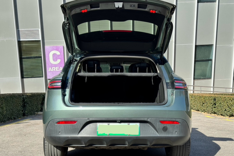 鸿蒙智行 问界M5 2022款 增程四驱性能版局部细节23