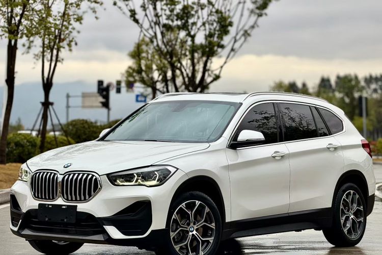 宝马X1 2021款 sDrive25Li 领先型车身外观6002