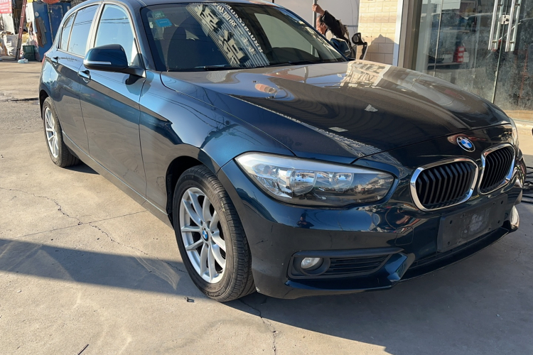 宝马1系(进口) 2016款 118i 领先型车身外观6002