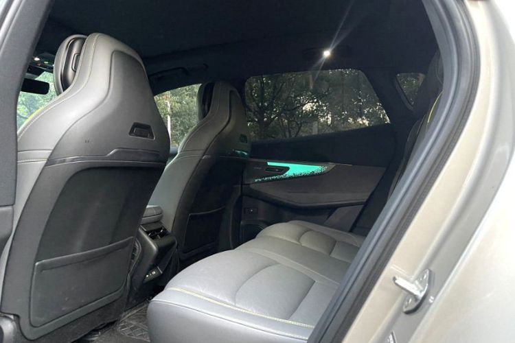 领克08 EM-P 2025款 245km 超长续航Halo中控内饰7003