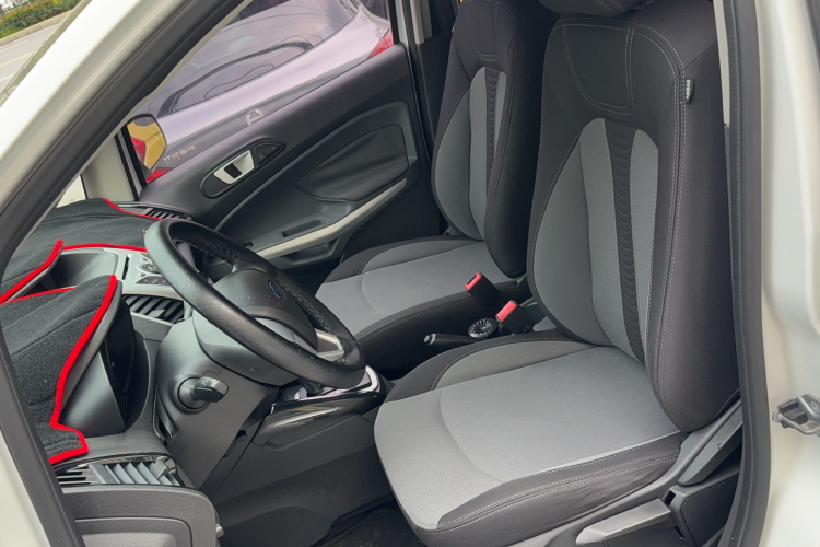 福特 翼搏 2017款 1.5L 自动风尚型局部细节19