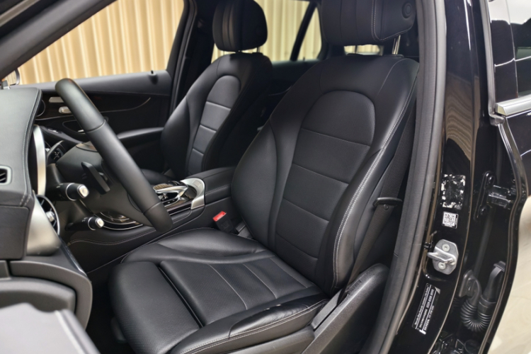 奔驰GLC 2017款 GLC 260 4MATIC 豪华型局部细节19