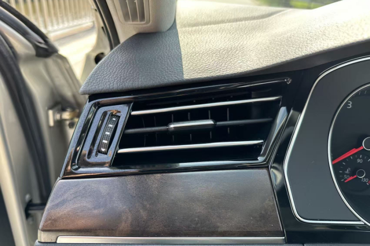 大众 迈腾 2019款 330TSI DSG 豪华型 国VI中控内饰7011