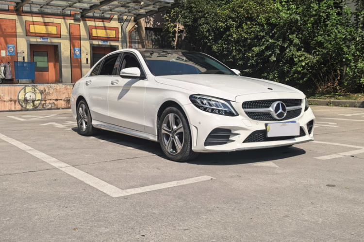 奔驰C级 2019款 改款 C 260 L 运动版车身外观6005