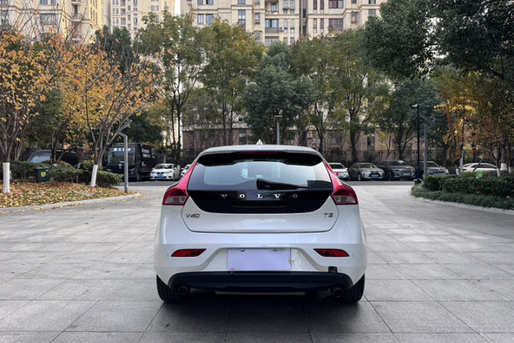 沃尔沃V40 2016款 T3 智逸版车身外观6004