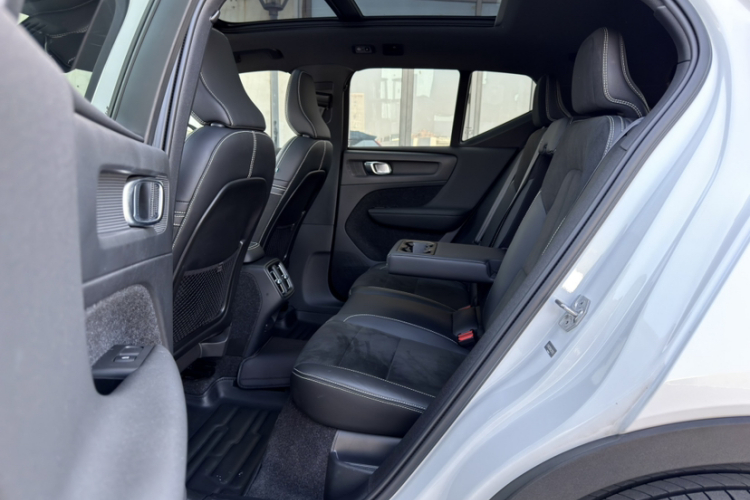 沃尔沃XC40 2021款 T5 四驱智雅运动版中控内饰7011