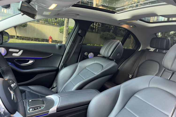 奔驰C级 2021款 C 260 L 运动星耀臻藏版局部细节22