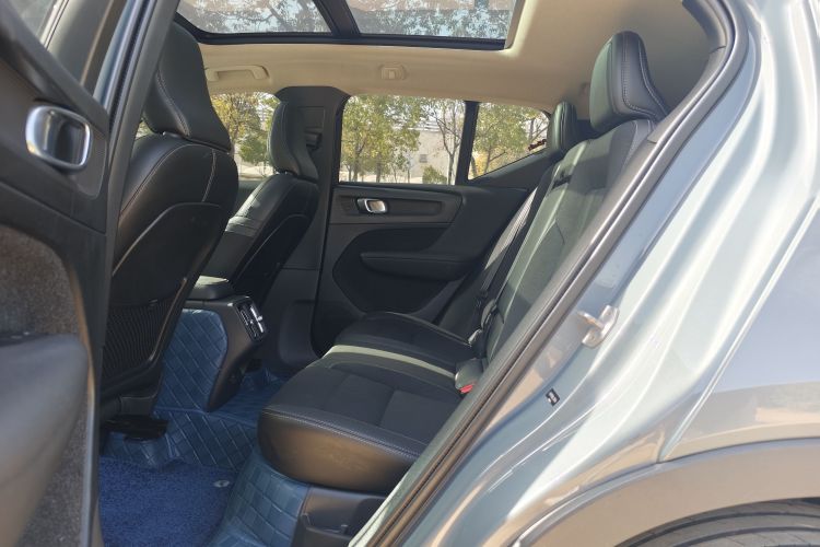 沃尔沃XC40 2020款 T3 智行时尚版中控内饰7002