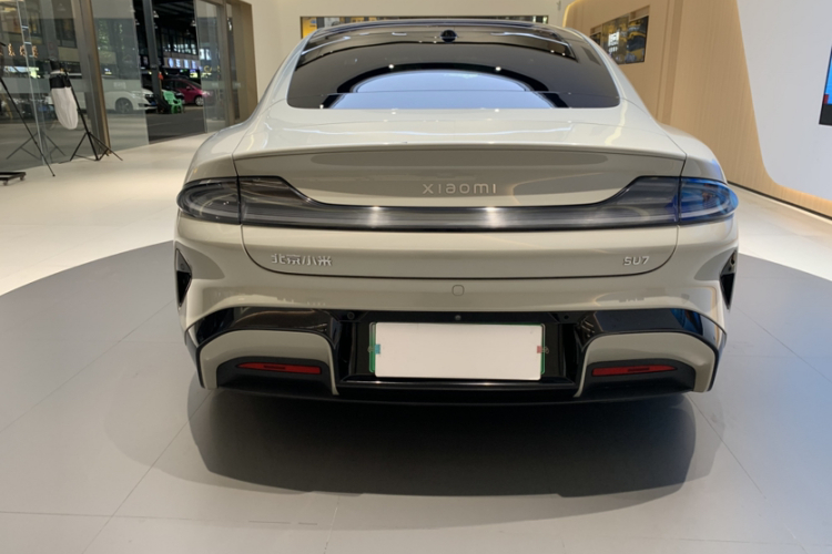 小米汽车 小米SU7 2024款 后驱标准创始版车身外观6001