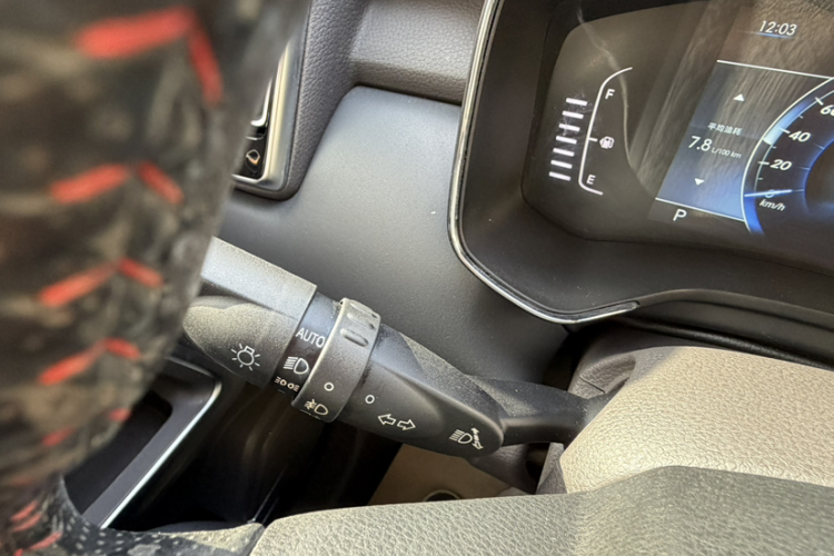 北汽昌河Q7 2018款 1.5T CVT精英型中控内饰7013