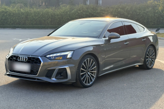 奥迪A5 2022款 Sportback 40 TFSI quattro 豪华动感型