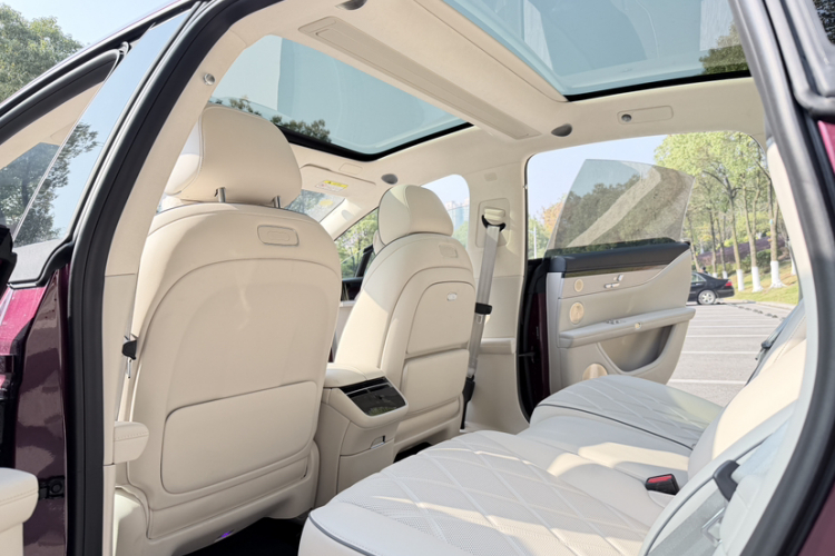 鸿蒙智行 享界S9 2025款 增程 Ultra中控内饰7007