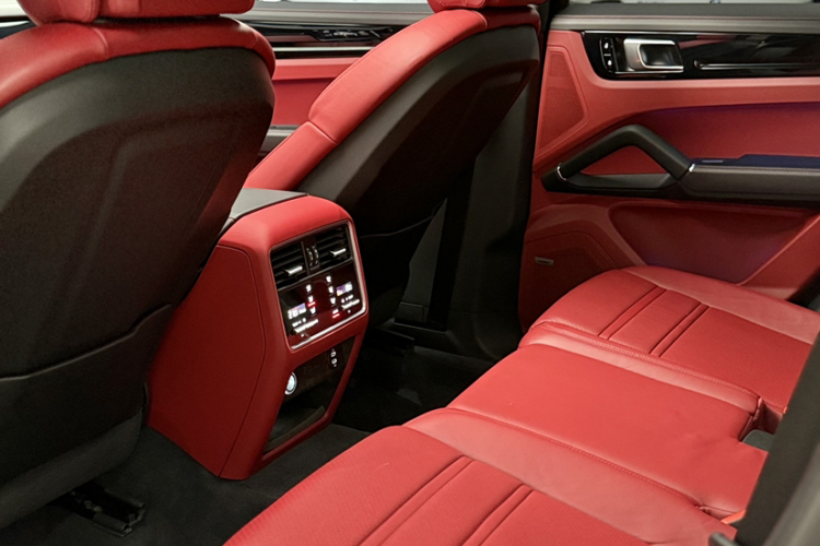 保时捷 2019款 Cayenne 3.0T中控内饰7006