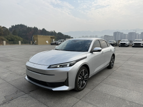 长安启源A05 2024款 真香版 145 超越型