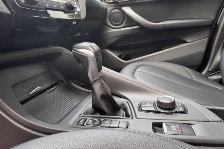 宝马X1 2016款 sDrive18Li 尊享型中控内饰7004