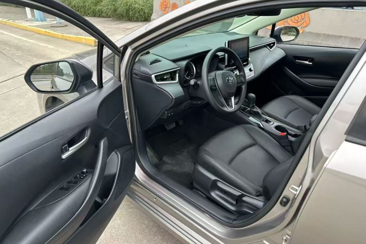 丰田 卡罗拉 2021款 1.2T S-CVT精英PLUS版中控内饰7006