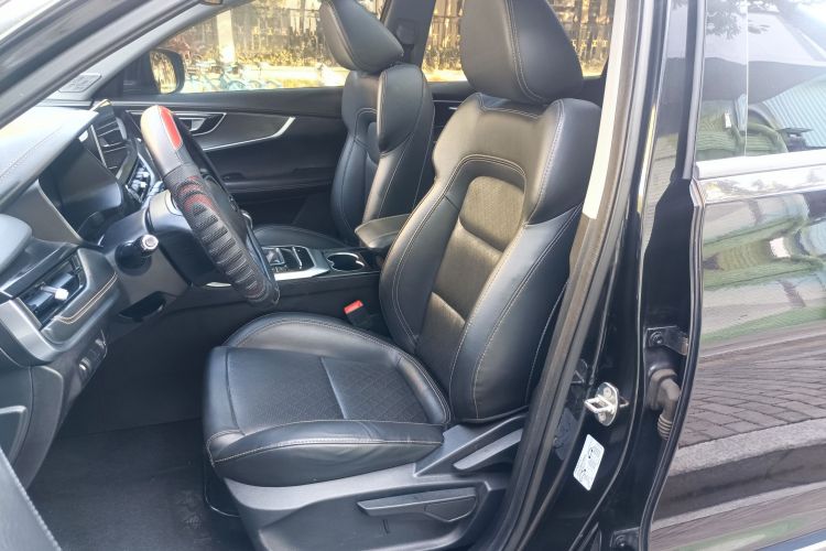 奇瑞 瑞虎8 2019款 1.5TCI 手动精英型中控内饰7015