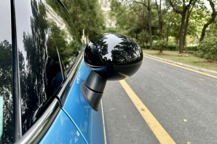 MINI 2018款 1.5T COOPER 经典派车身外观6011