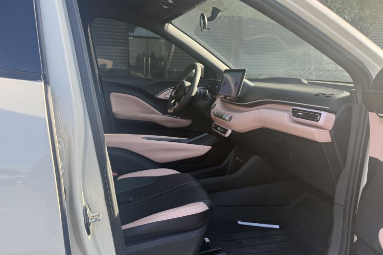 比亚迪 海鸥 2025款 305km 活力版中控内饰7003