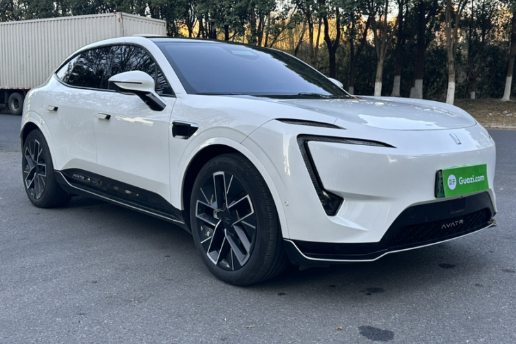 阿维塔11 2023款 超长续航单电机版 5座车身外观6006