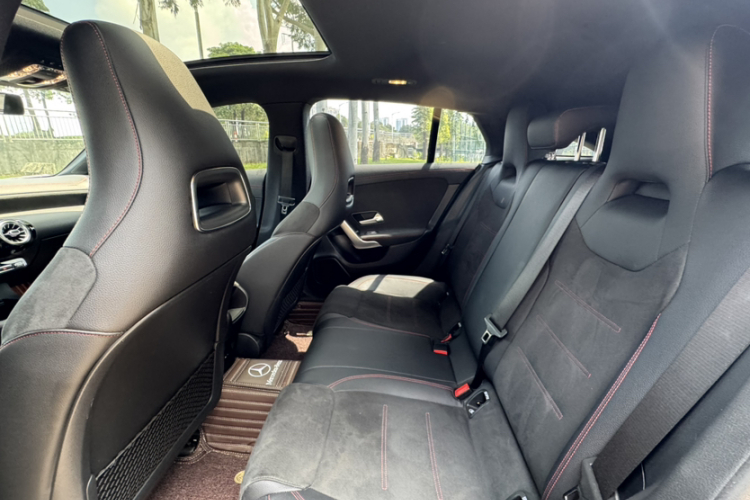 奔驰CLA 2020款 CLA 200 猎跑车中控内饰7007