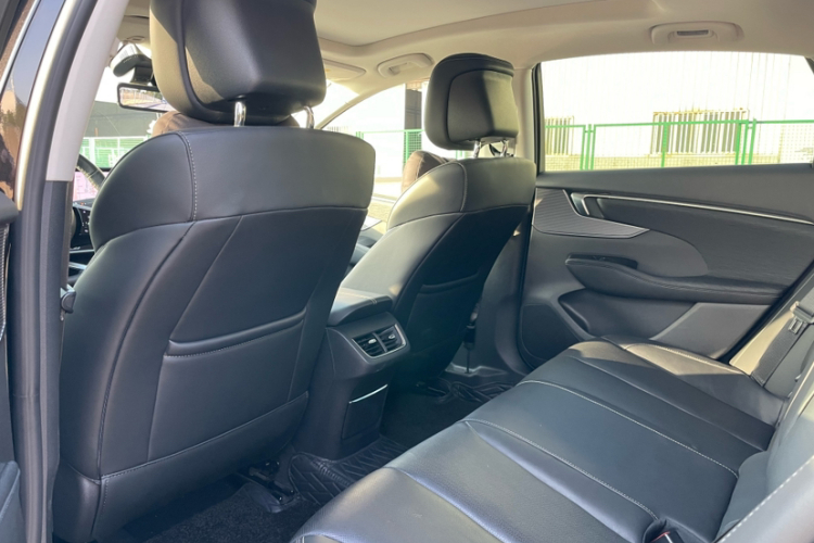 别克 君越 2023款 28T 越尊版中控内饰7002