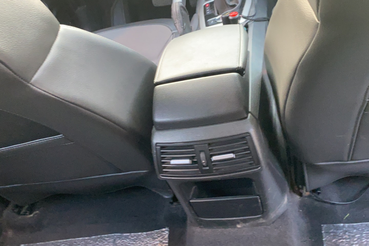 观致3 2017款 都市SUV 1.6T 自动致悦型局部细节9004