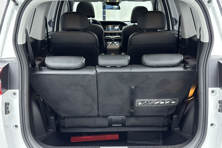 广汽传祺 传祺M6 2023款 PRO 270T DCT豪华版中控内饰7003