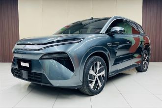 比亚迪 唐L 2025款 DM 200KM四驱激光雷达旗舰型