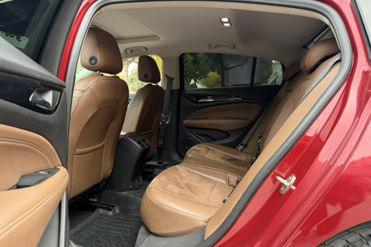 别克 君威 2017款 20T 豪华型车身外观6006