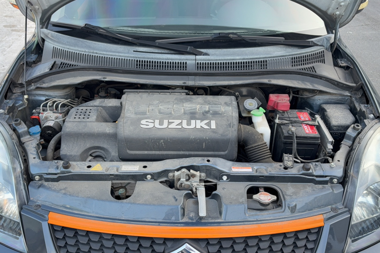 铃木 雨燕 2016款 1.5L 自动时尚型酷玩版局部细节24