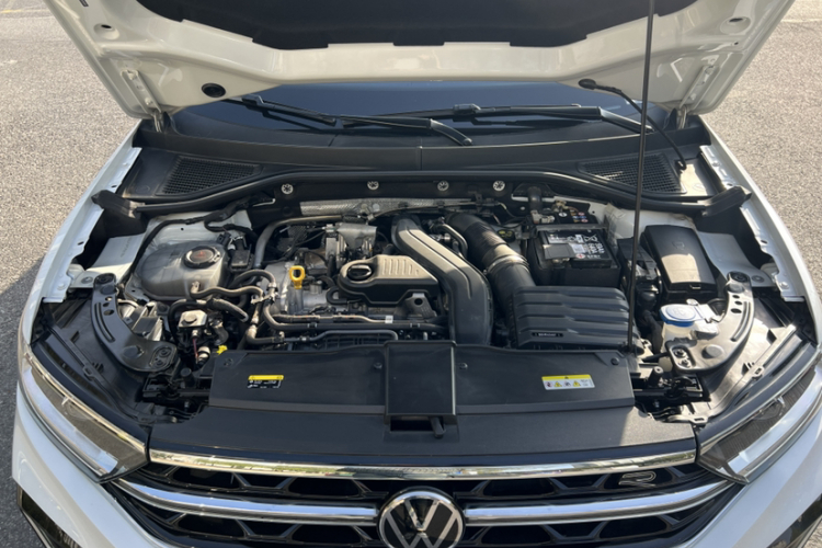 大众 T-ROC探歌 2024款 300TSI DSG两驱辰光版局部细节9008