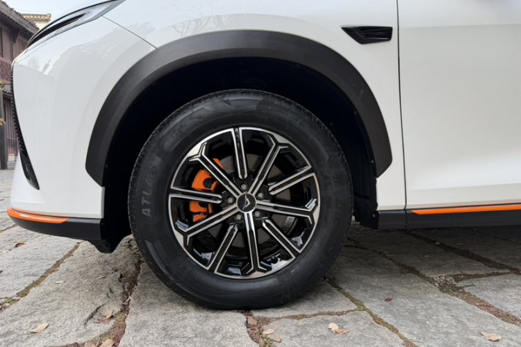 凯翼昆仑 2023款 昆仑 300 天际版车身外观6007