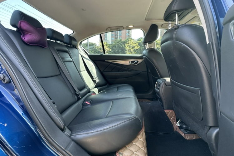 英菲尼迪Q50L 2016款 2.0T 悦享版中控内饰7011