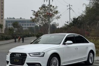 奥迪A4L 2016款 35 TFSI 典藏版 S line舒适型