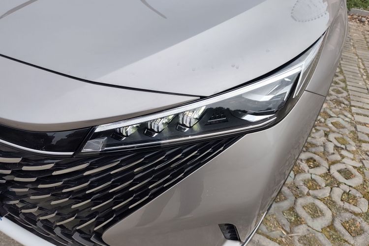 荣威RX5 2023款 1.5T 优越版车身外观6003