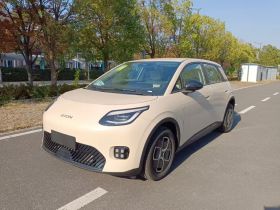 埃安 AION UT 2025款 330星辉版