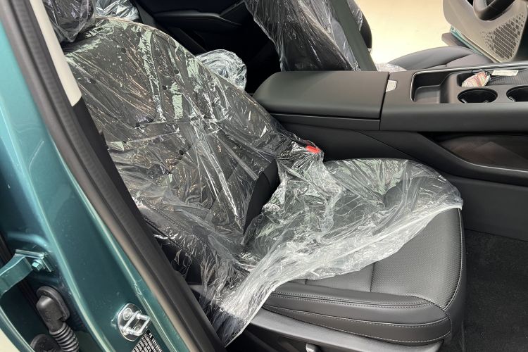 哈弗枭龙MAX 2025款 Hi4 165 Plus 长续航版中控内饰7013