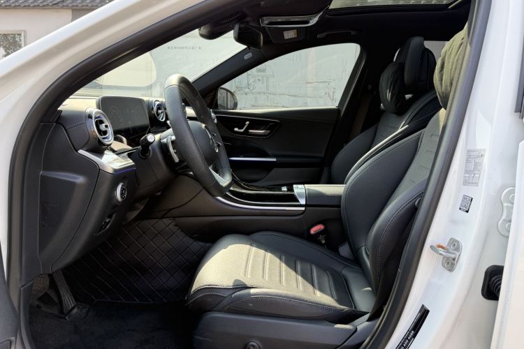 奔驰C级 2025款 C 260 L 运动版中控内饰7005