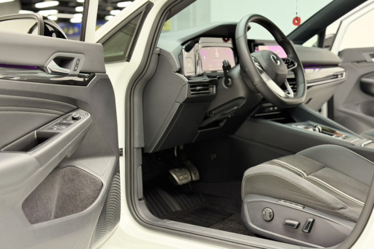 大众 高尔夫 2023款 280TSI DSG R-Line Lite中控内饰7003