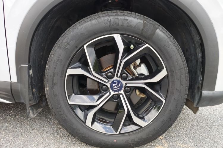 比亚迪 元PLUS 2023款 冠军版 430KM 超越型车身外观6007