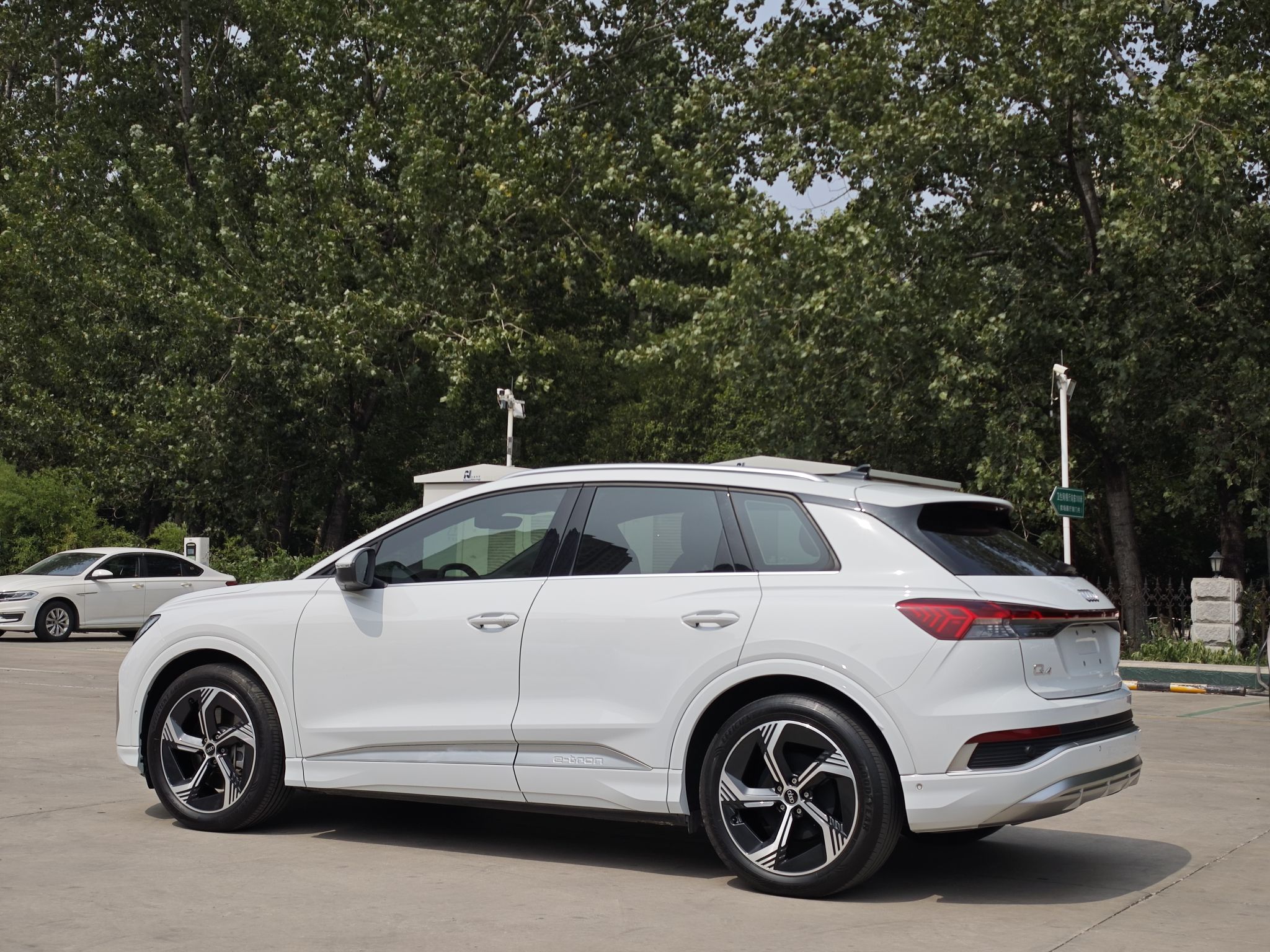 奥迪Q4 e-tron 2023款 40 e-tron 创境版