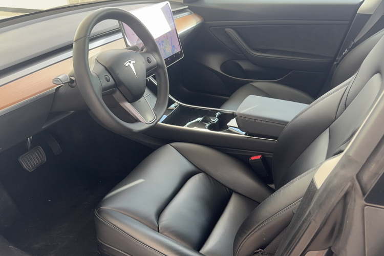 特斯拉 Model 3 2019款 标准续航后驱升级版中控内饰7001