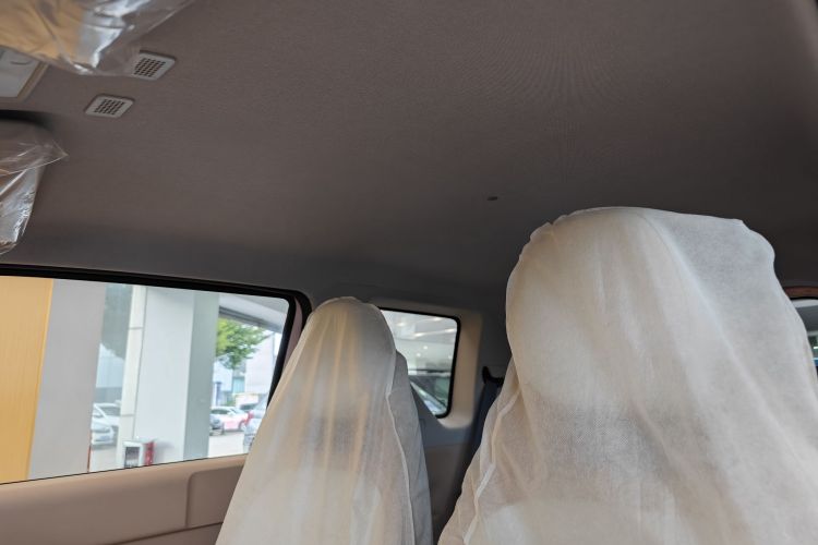 吉利银河 2024款 熊猫mini 200km 耐力熊中控内饰7011