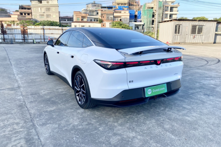 ARCFOX极狐 极狐 阿尔法S5 2025款 560MAX 185kW车身外观6005