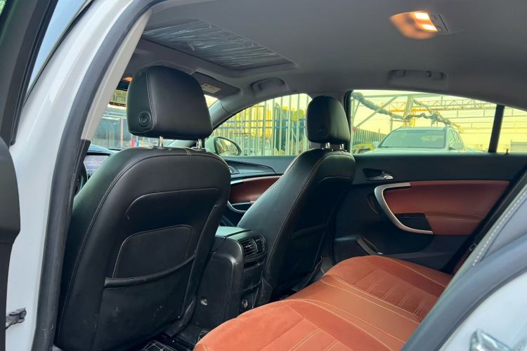 别克 君威 2015款 1.6T 精英技术型中控内饰7003