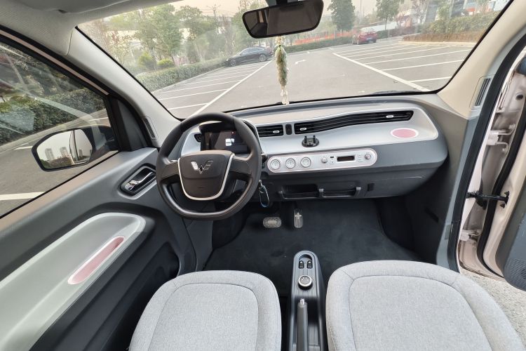 五菱汽车 宏光MINIEV 2021款 马卡龙时尚款 磷酸铁锂中控内饰7003